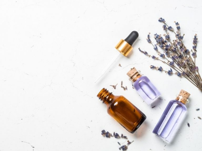 The Ultimate Essential Oil Smell Guide: 15+ Different Oils